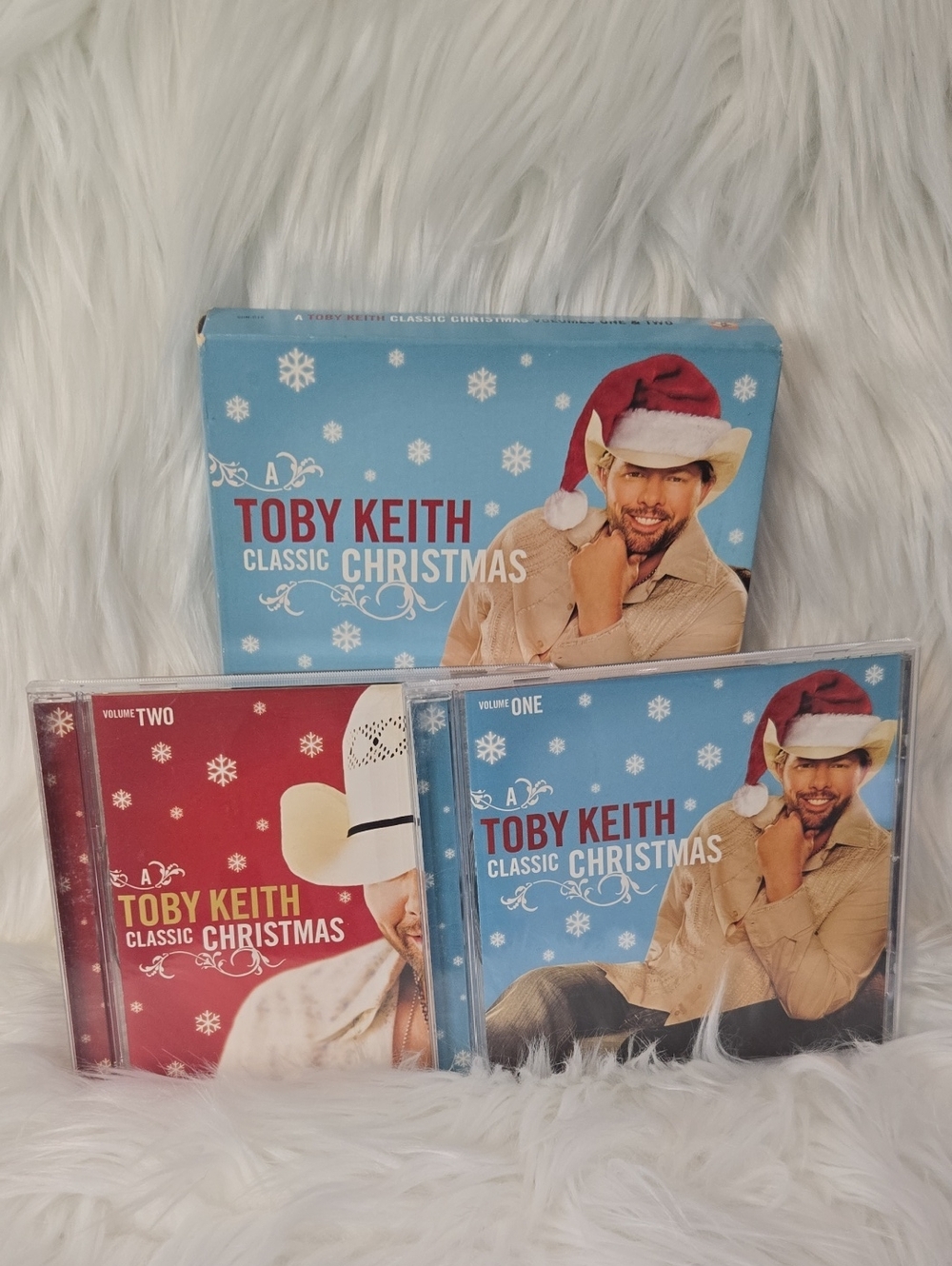 Toby Keith Classic Christmas CD set of 2 20 Songs Total Classics